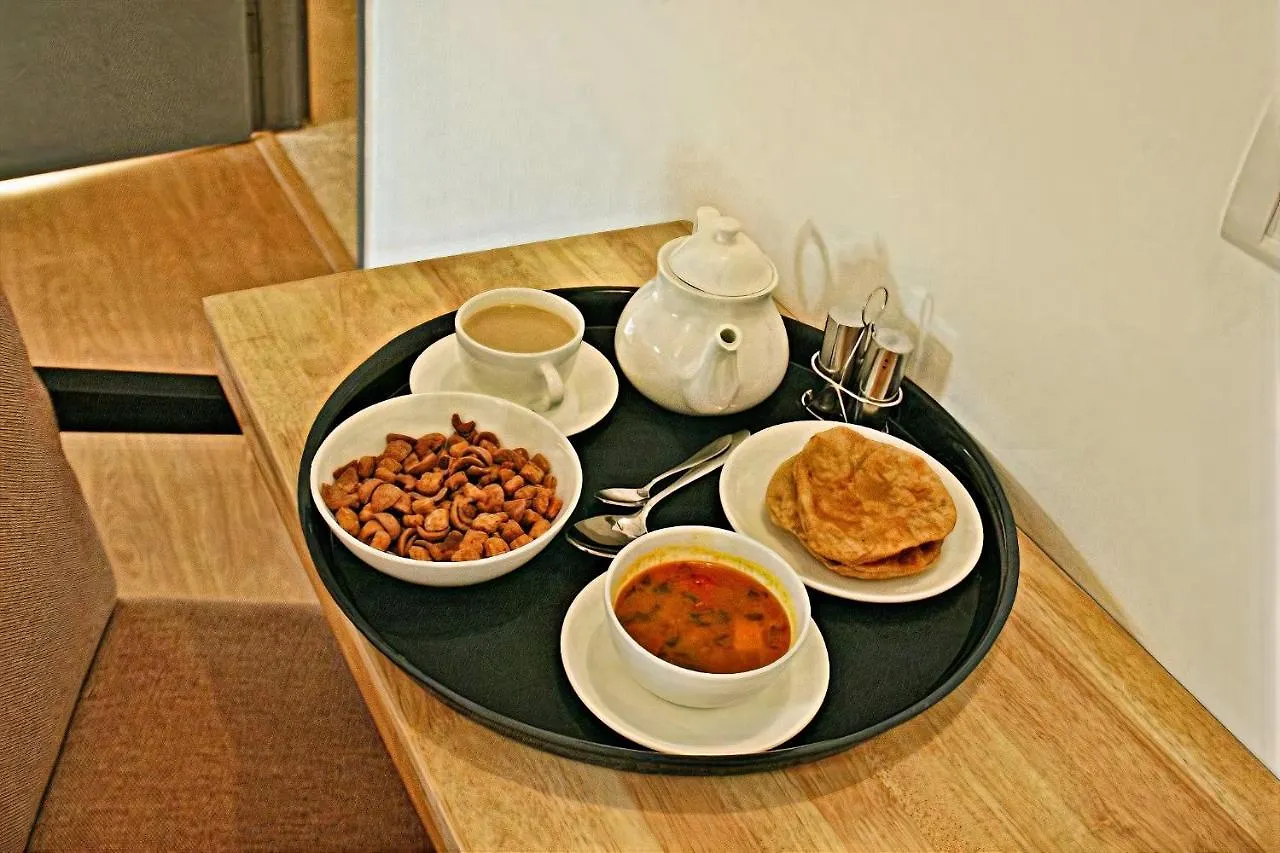 Hotel Sahu Near Kashi Vishwanath Temple Gate Varanasi 3*,