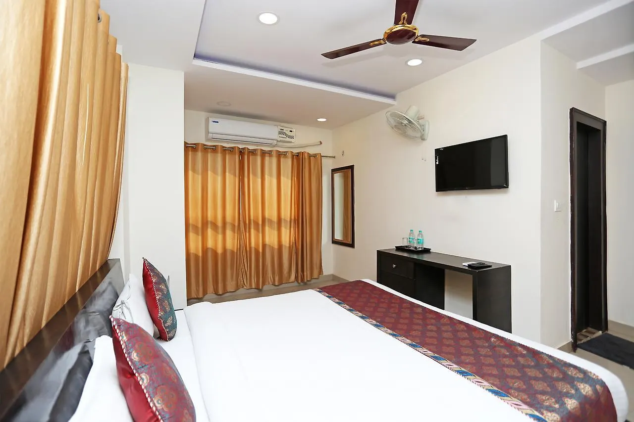 Hotel Sahu Near Kashi Vishwanath Temple Gate Varanasi 3*,