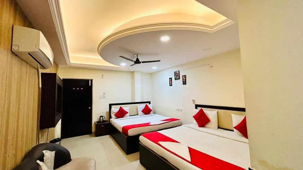 Hotel Sahu Near Kashi Vishwanath Temple Gate Varanasi 3*,