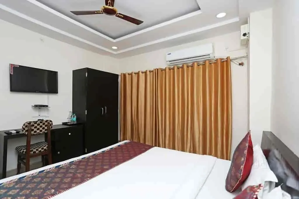 Hotel Sahu Near Kashi Vishwanath Temple Gate Varanasi